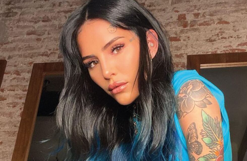 Rebeca Fox acusó a Candelaria Tinelli de copiarle sus tatuajes, su pelo y su “vida”