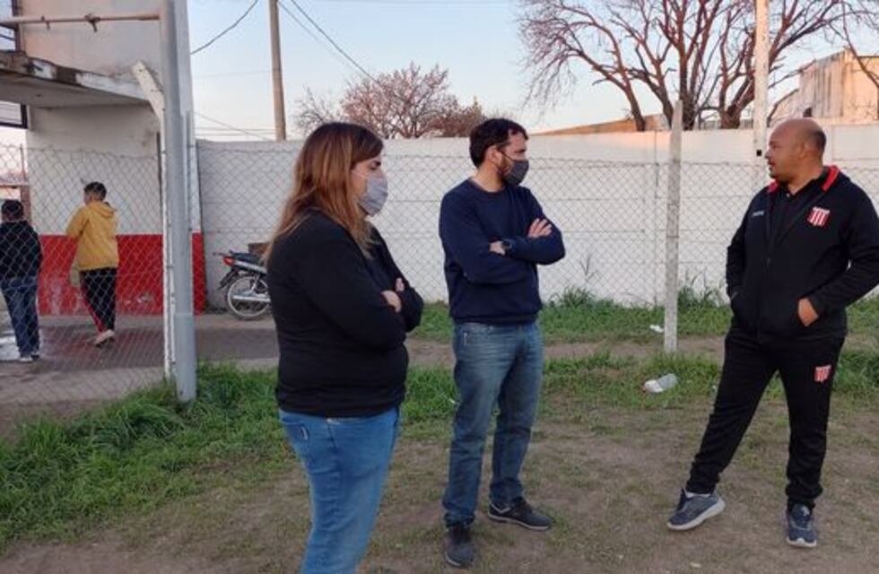 Mauro Casella recorrió Cabín 9, uno de los barrios de Pérez
