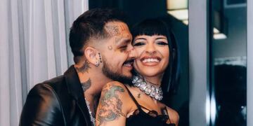 El exclusivo cochecito de más de 6 millones de pesos que tiene la bebé de Christian Nodal y Cazzu.