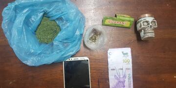 Los elementos secuestrados en Maipú.