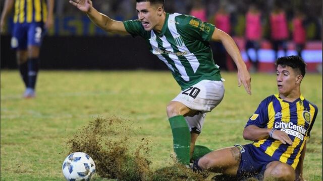 Los jugadores tuvieron serias dificultades durante la segunda fecha, por el estado de la cancha.