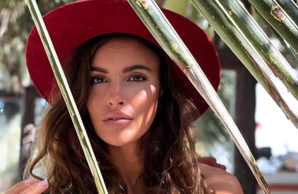 Lucia Javorcekova, la ciclista “más linda del mundo”, cautivó en un body de encaje negro desde México: “Sin editar”
