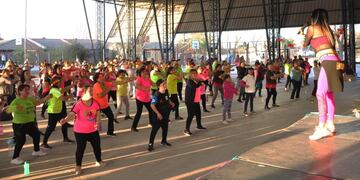 La Municipalidad de San Salvador de Jujuy propone un "sábado de ritmo y actividad física saludable" para las mujeres de la ciudad, en el Multiespacio “El Alto”.