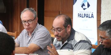 El ministro de Infraestructura, Carlos Stanic (izq.) y el intendente Rubén Eduardo Rivarola encabezaron el encuentro en la ciudad de Palpalá.