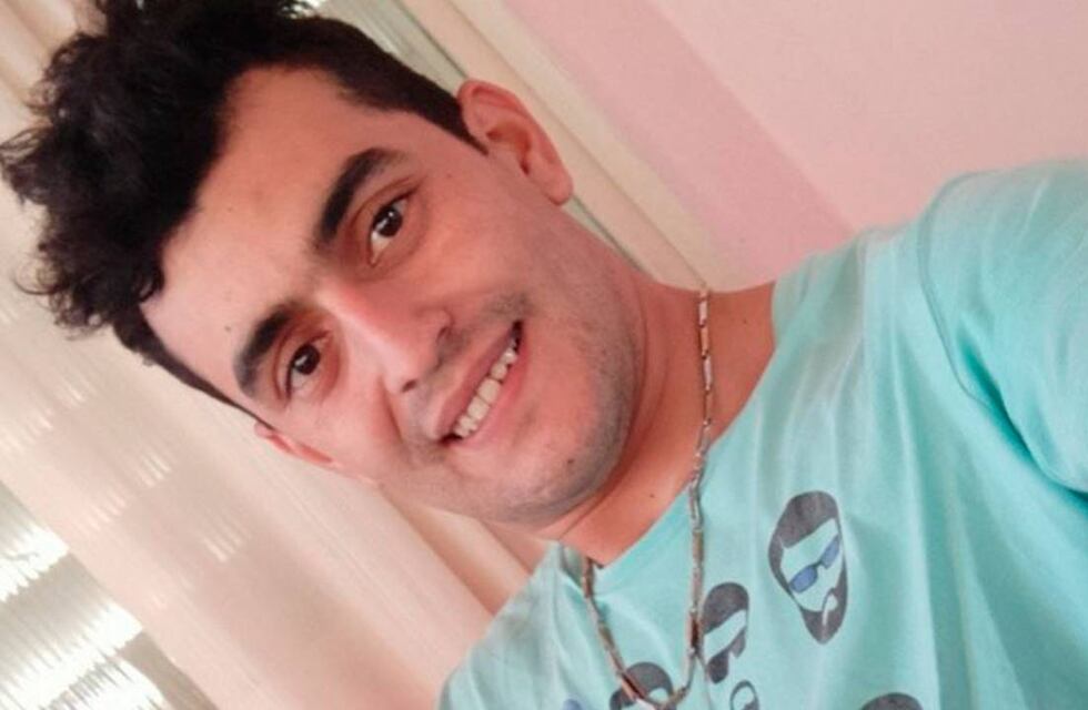 Gabriel Sanabria, el policía baleado en un control vehicular en Rosario mejor lenta, pero de manera sostenida