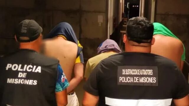 La policía detuvo a dos hombres oriundos de La Plata, Buenos Aires, y a un tercero, quien sería empleado del lugar.
