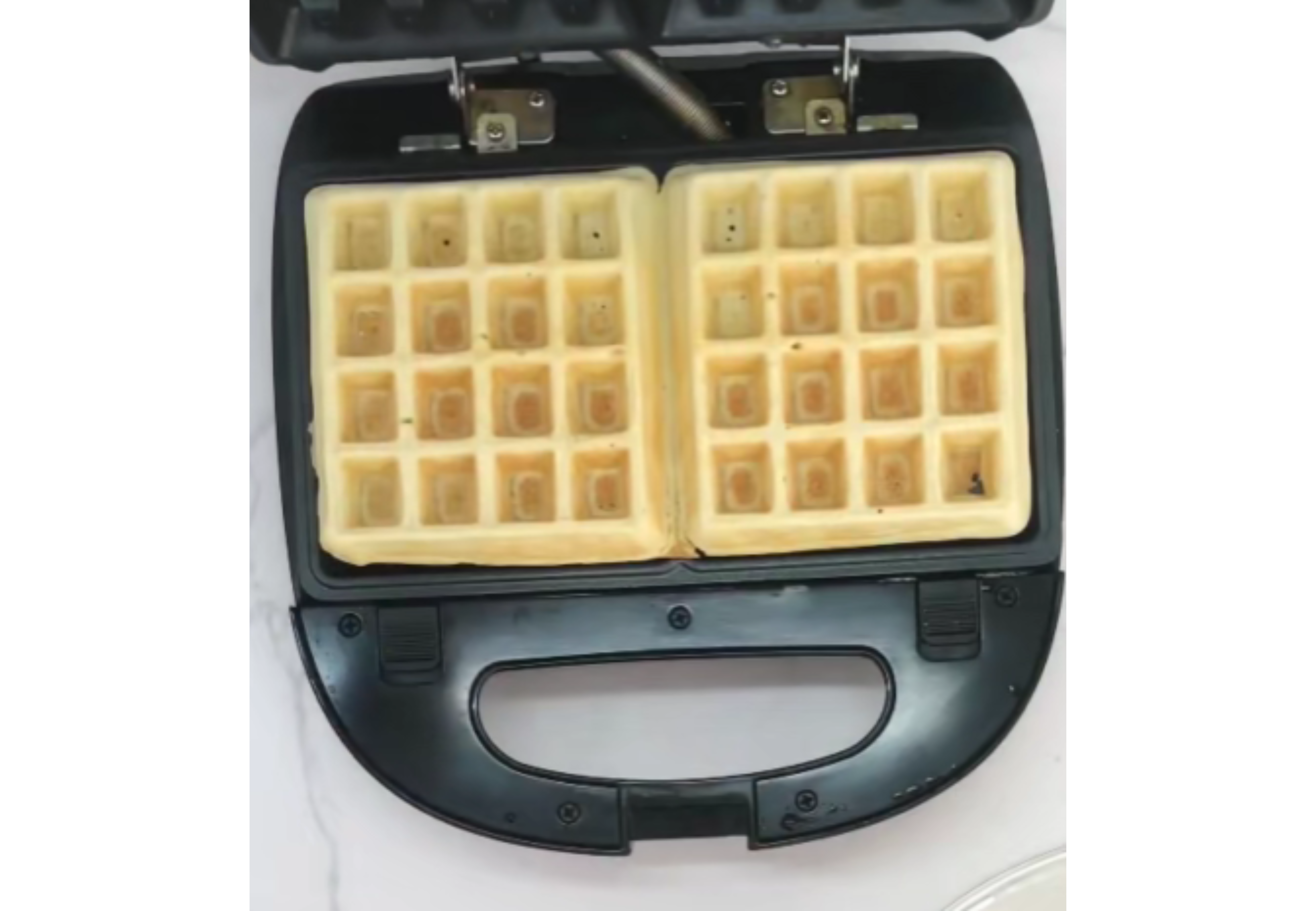 Esta receta de waffles es muy fácil de hacer.