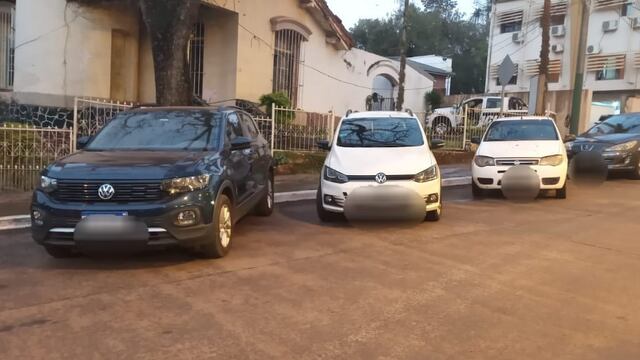 Secuestran vehículos en Puerto Iguazú: el propietario habría sido estafado.