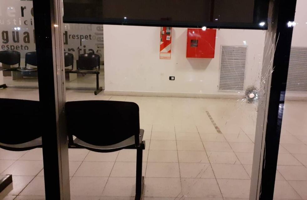 Así fue la balacera contra el Centro de Justicia Penal de Rosario