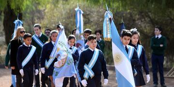 Abanderados y escoltas mendocinos.