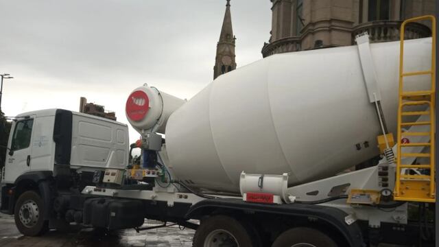 res Arroyos, llegó el camión que prestará servicio en la Planta Hormigonera Municipal