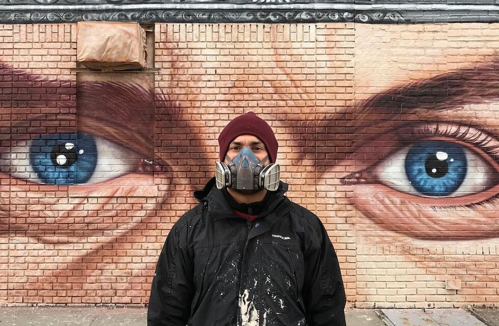 Cobre pintó un edificio de 14 pisos para un mural impresionante en Rusia