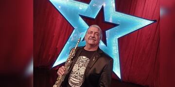 La emocionante presentación del mendocino con el saxo.