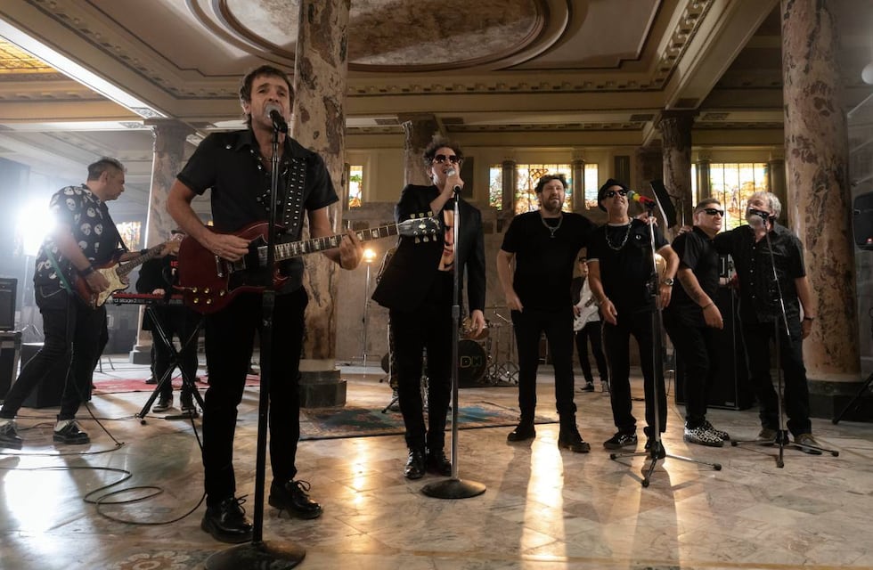 Se vuelven a juntar: Andrés Calamaro y Los Auténticos Decadentes en una nueva reversión de un clásico