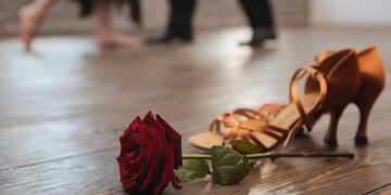 El tango es una de las danzas recomendadas para mejorar la coordinación y el equilibrio / Sanatorio Allende