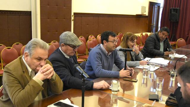 Directivos del Consejo de Educación Católica de Jujuy dialogaron con legisladores sobre la necesidad de contar con una Ley de Educación Provincial y expusieron inquietudes acerca de la calidad educativa, el financiamiento y la labor de la Iglesia en las instituciones que dirigen.