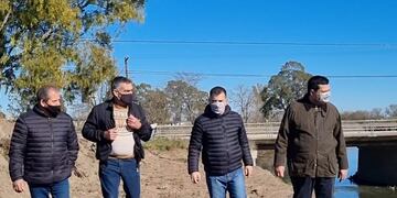 Bertellys recorrió obras en el arroyo Azul
