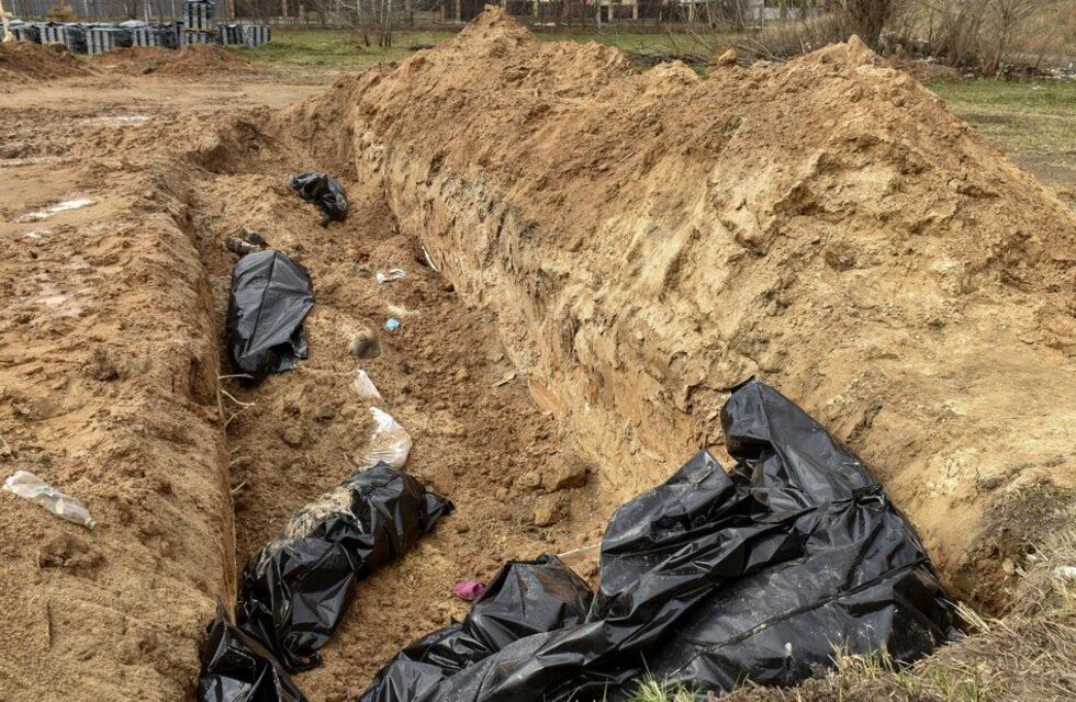 Conflicto Rusia-Ucrania: encuentran más de 200 fosas comunes en Mariúpol donde habría 9.000 cuerpos