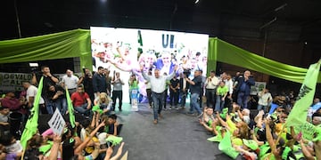 El Club Central Córdoba fue escenario de un encuentro masivo en apoyo a la gestión provincial.