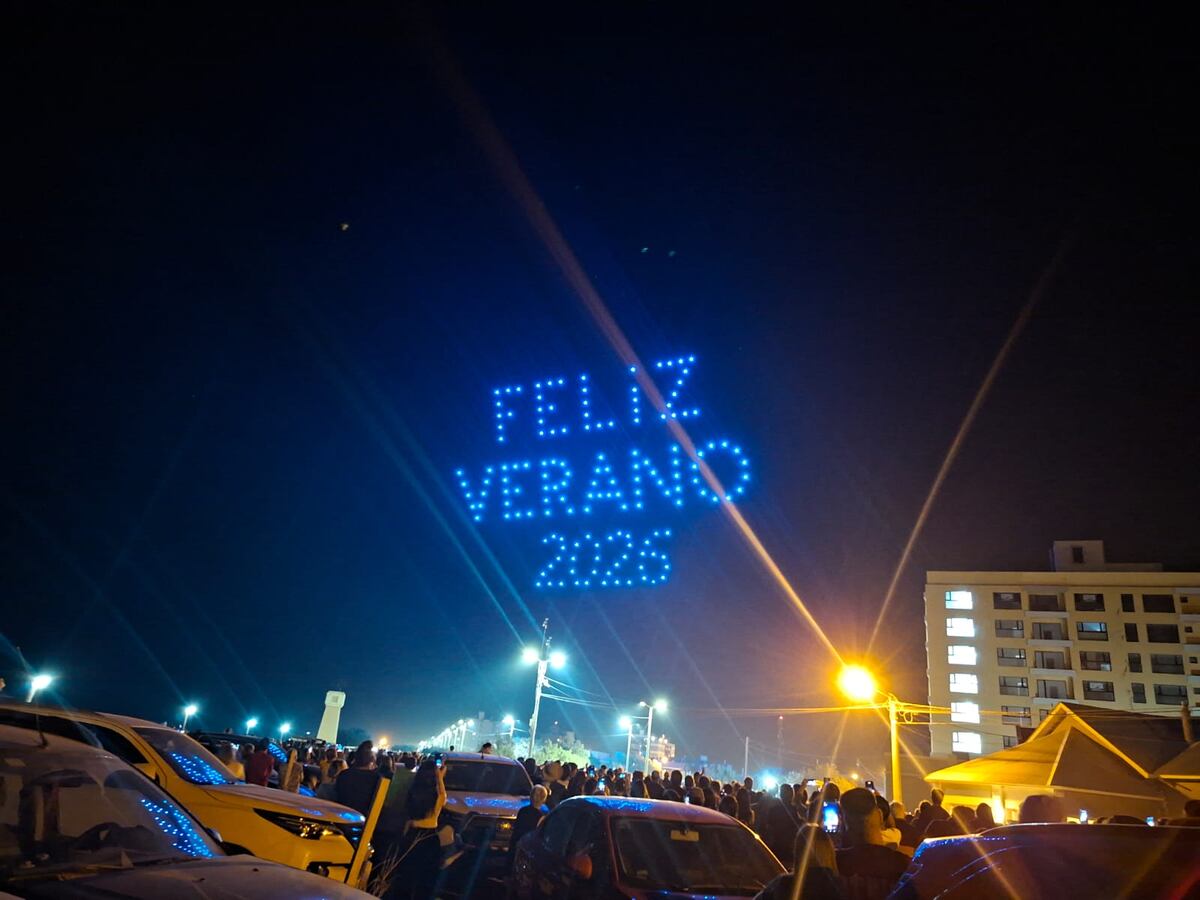 El Show de Drones pasó por Claromecó y Orense