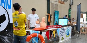 El CRESTA y la Dirección de Juventud presentes en la muestra de Carreras 2025