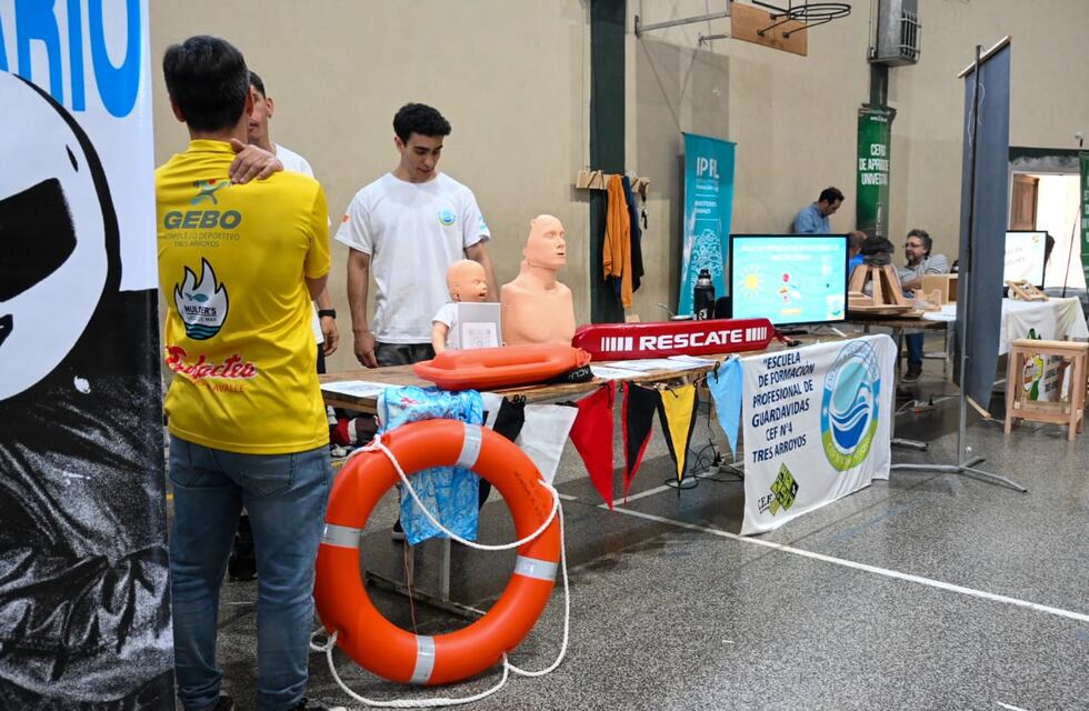 El CRESTA y la Dirección de Juventud presentes en la muestra de Carreras 2025