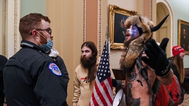 Manifestantes pro Trump ingresaron al Congreso en Estados Unidos.