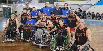 DUBa con el puntaltense Leonardo Sarraúa (5), participó del segundo cuadrangular de la Liga Nacional de basquetbol en silla de ruedas.