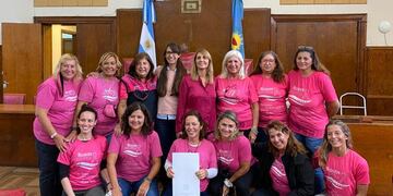 La organización promueve el acompañamiento a mujeres con cáncer de mama.