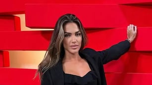 La modelo rosarina deslumbra por su belleza y elegancia.