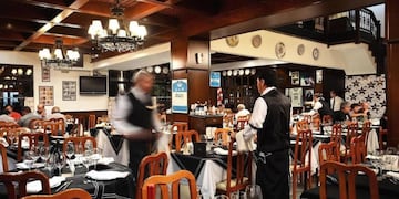 Un joven denunció un insólito episodio dentro de un restaurante de Comodoro Rivadavia. (Imagen ilustrativa).