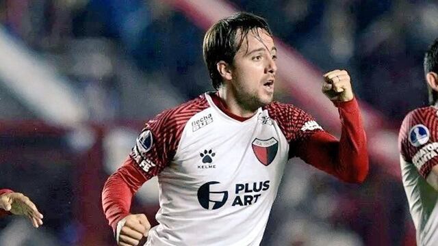 Como tantos ex Instituto, el volante creativo tiene a la Gloria presente.