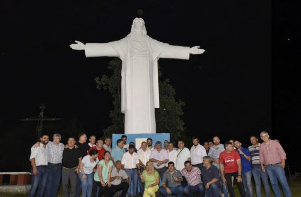 Se inauguró el segundo cristo Redentor de la provincia en Sargento Moya