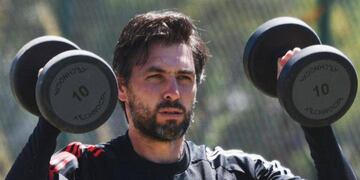 "Poroto" está por cumplir 40 años y se retiró de la actividad profesional en diciembre de 2021.