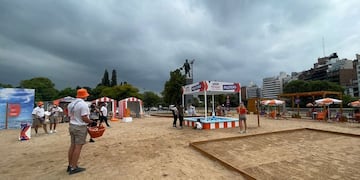 Una intervención en el Parque Sarmiento busca acercar el verano a todas las familias de la ciudad.