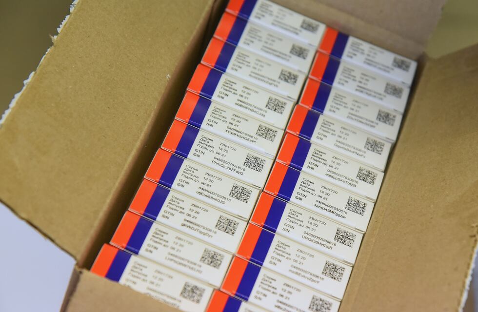 Santa Fe recibió una nueva tanda de vacunas contra el coronavirus que irá a adultos mayores