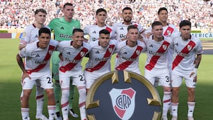 La formación de River frente al Monterrey (AP)