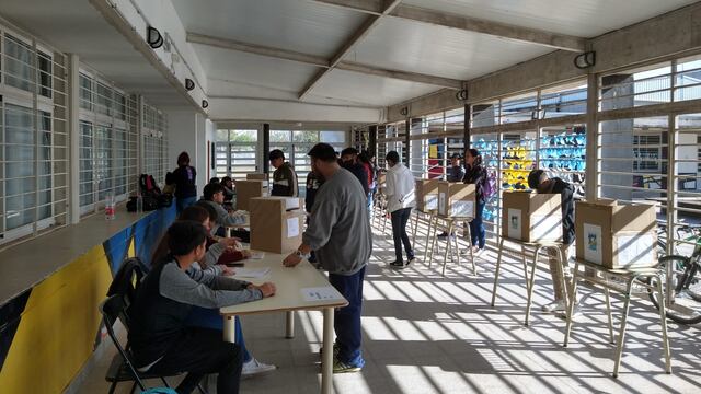 Elecciones en la escuela N° 615 para elegir su nombre