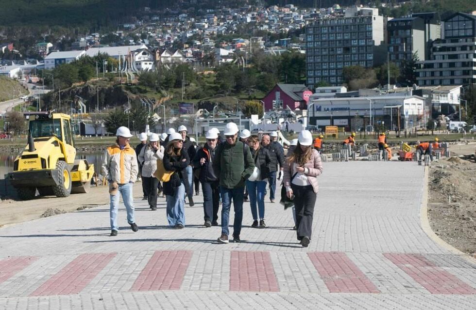 Funcionarios de Nación y de CAF recorrieron obras en Ushuaia