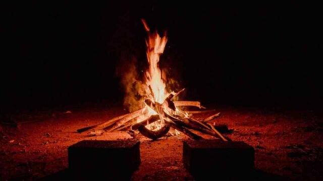 Vecinos de Villa La Angostura alertaron sobre una fogata mal apañada en medio de una ola de incendios forestales (imagen ilustrativa).