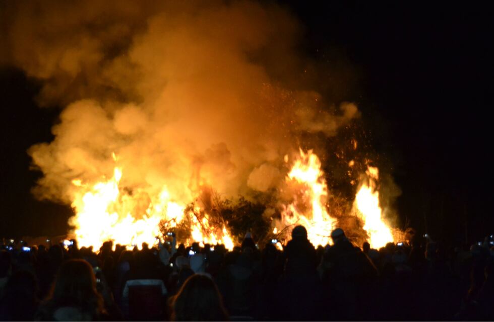 Entrada gratis y gastronomía local: cuándo y dónde será la fiesta con la fogata más grande de Córdoba