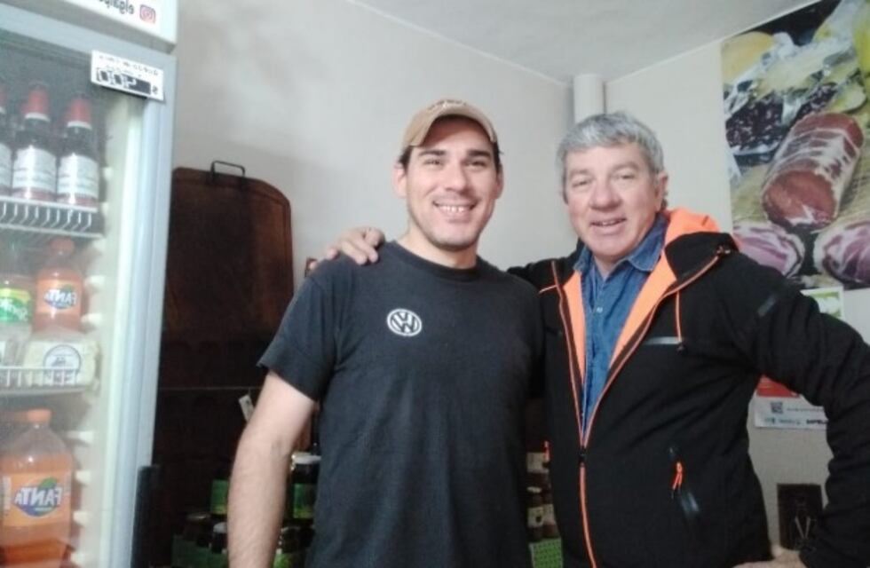 Una aventura: dos amigos de Colonia Caroya recorrerán el norte del país en una Renoleta