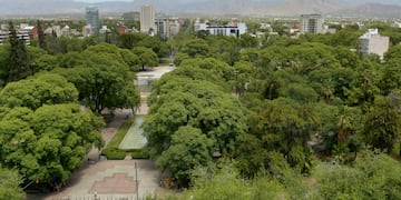 El pronóstico para este domingo preve para Mendoza buen tiempo con ascenso de temperatura y vientos moderados. Orlando Pelichotti/Los Andes