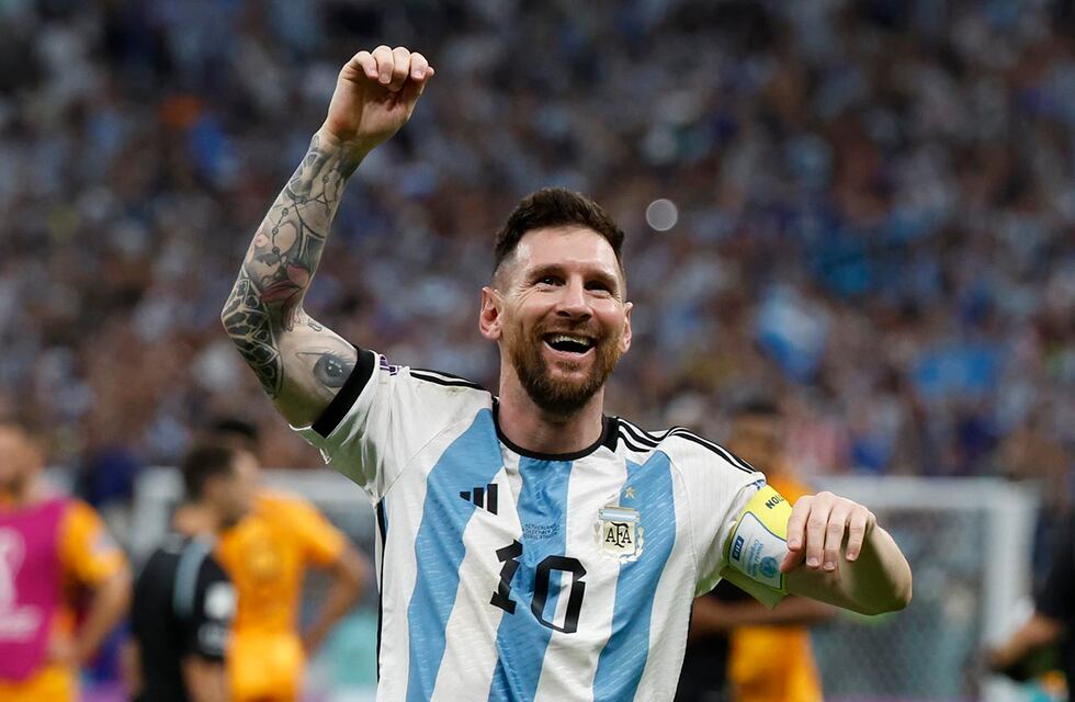 Promesas por la Argentina campeona del mundo: un cordobés escribió “qué miras bobo” en su camioneta