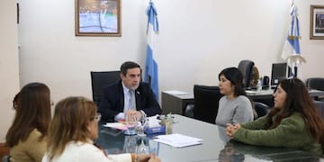 Medina Ruiz se reunió con representantes de la Fundación EndoGerreras.