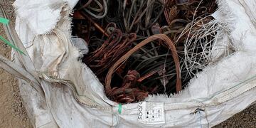Recuperaron cientos de kilos de bronce y cobre robados de placas fúnebres, cables y medidores de agua