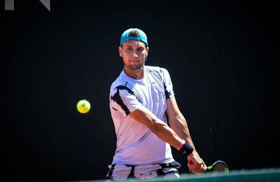 Renzo Olivo eliminó a Facundo Bagnis y avanzó a cuartos de final