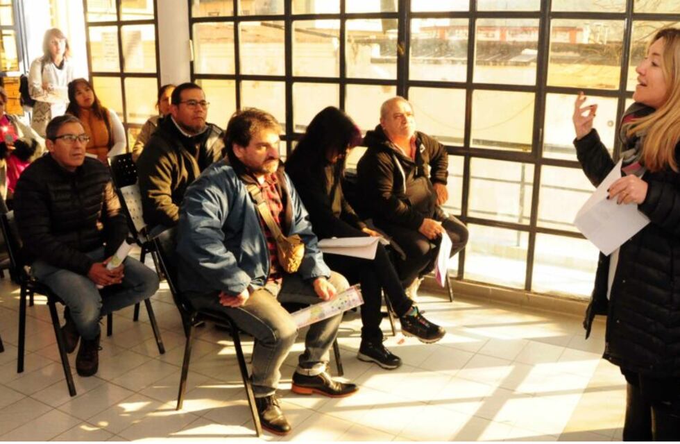 Taxistas jujeños se preparan para ofrecer servicios de nivel superior