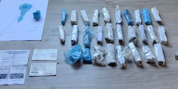 Incautan estupefacientes tras un allanamiento en San Antonio.