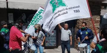 Empleados farmacéuticos marcharon en Tres Arroyos por regulación laboral